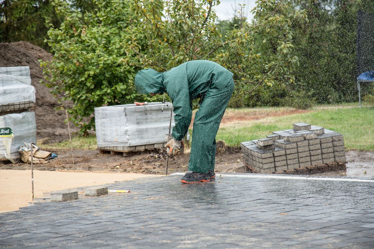Block paved driveways & specialist surfacing